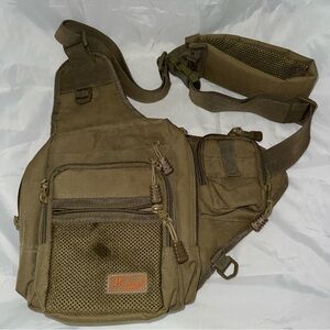 Piscifun Lightweight Shoulder Outdoorsman Fishing/Hiking Bag